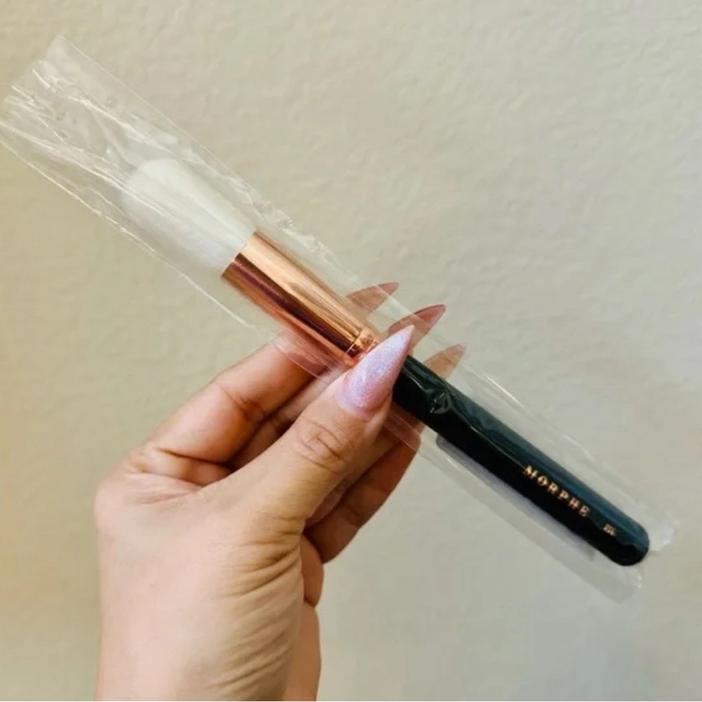 NEW Morphe Round Contour Brush